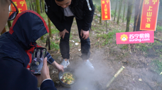淘宝、苏宁、拼多多“直播+电商”迎来火爆式增长